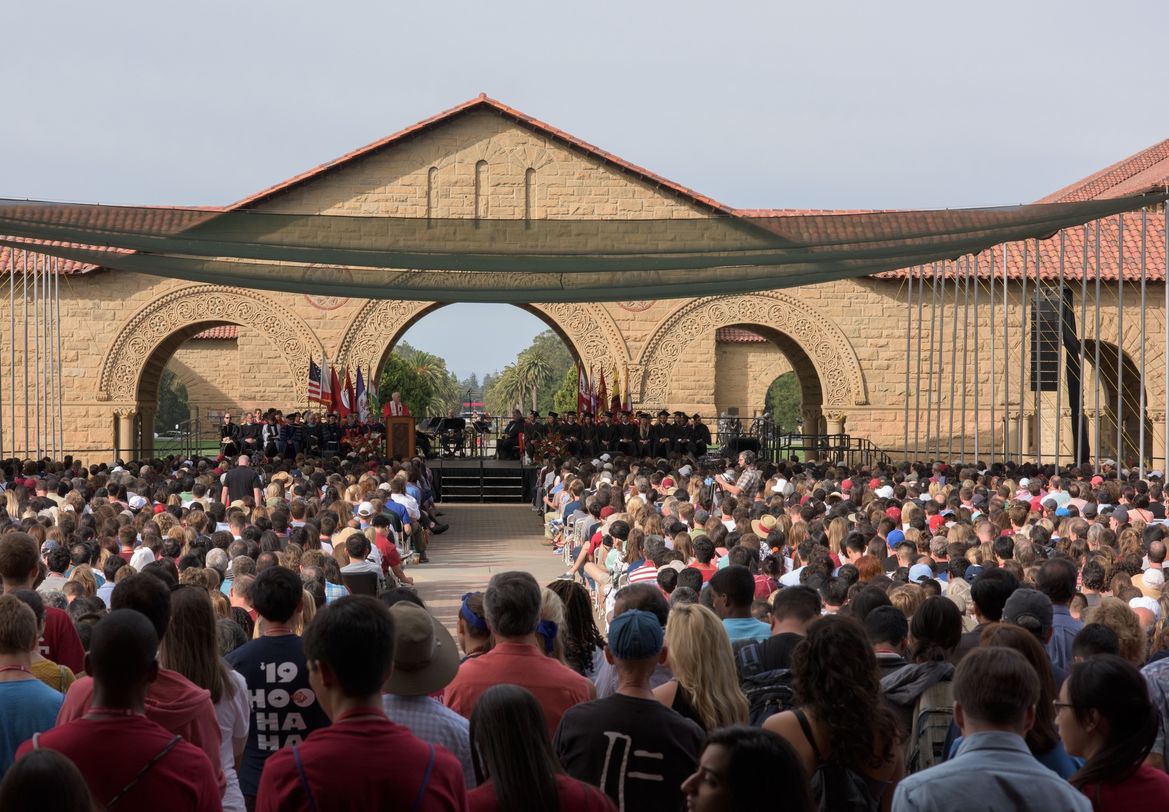 convocation on the stanford main quad